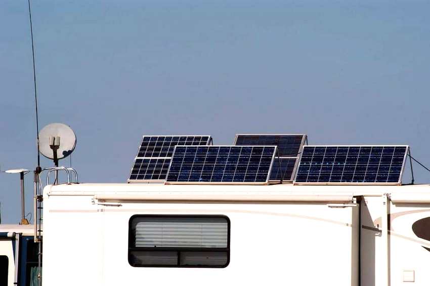 solar panel for rv battery maintenance
